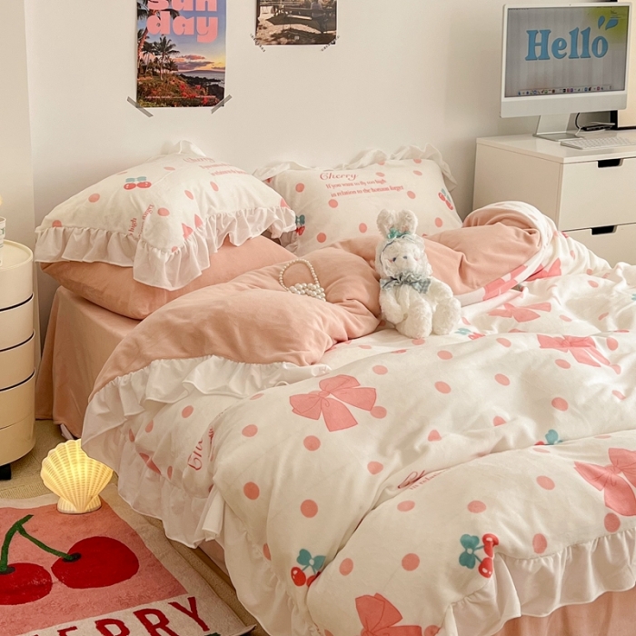 91家纺网 家纺一手货源 找家纺 昔可 2022新款花边牛奶绒四件套 粉色少女心