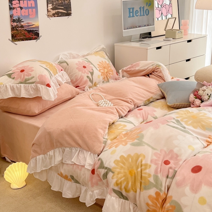 91家纺网 家纺一手货源 找家纺 昔可 2022新款花边牛奶绒四件套 油画粉花