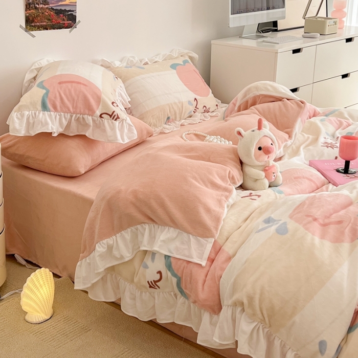 91家纺网 家纺一手货源 找家纺 昔可 2022新款花边牛奶绒四件套 元气桃桃