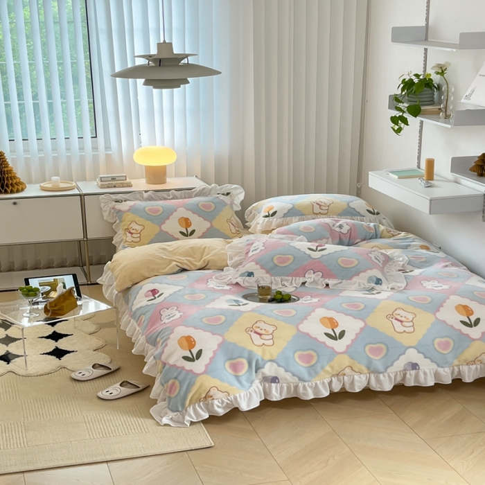 91家纺网 家纺一手货源 找家纺 昔可 2022新款花边牛奶绒四件套 爱心菱格兔