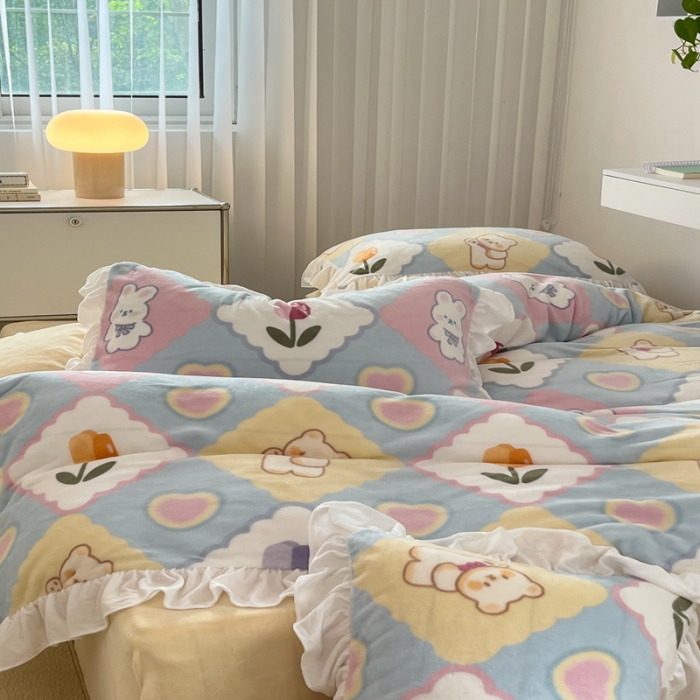 91家纺网 家纺一手货源 找家纺 昔可 2022新款花边牛奶绒四件套 爱心菱格兔