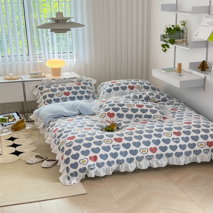 91家纺网 家纺一手货源 找家纺 昔可 2022新款花边牛奶绒四件套 爱心微笑蓝