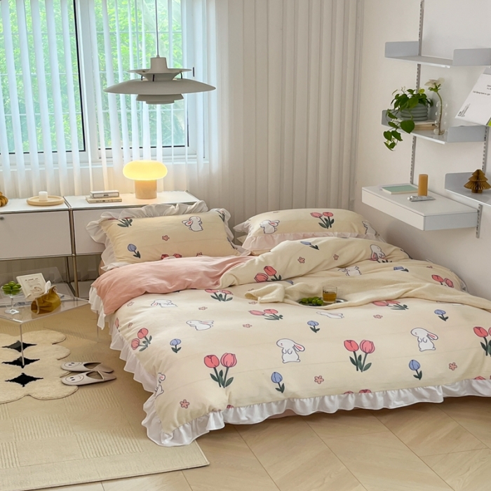 91家纺网 家纺一手货源 找家纺 昔可 2022新款花边牛奶绒四件套 粉粉郁金兔