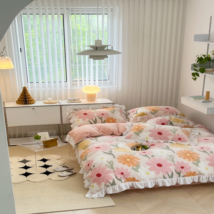 91家纺网 家纺一手货源 找家纺 昔可 2022新款花边牛奶绒四件套 油画粉花