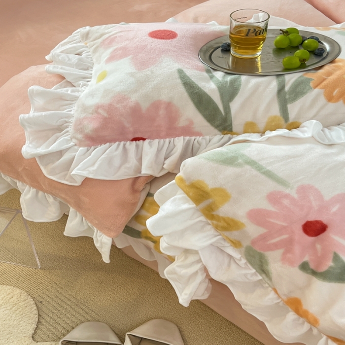 91家纺网 家纺一手货源 找家纺 昔可 2022新款花边牛奶绒四件套 油画粉花