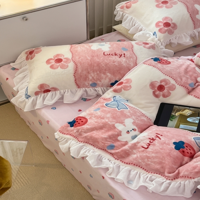 91家纺网 家纺一手货源 找家纺 昔可 2022新款花边牛奶绒四件套 油画小兔