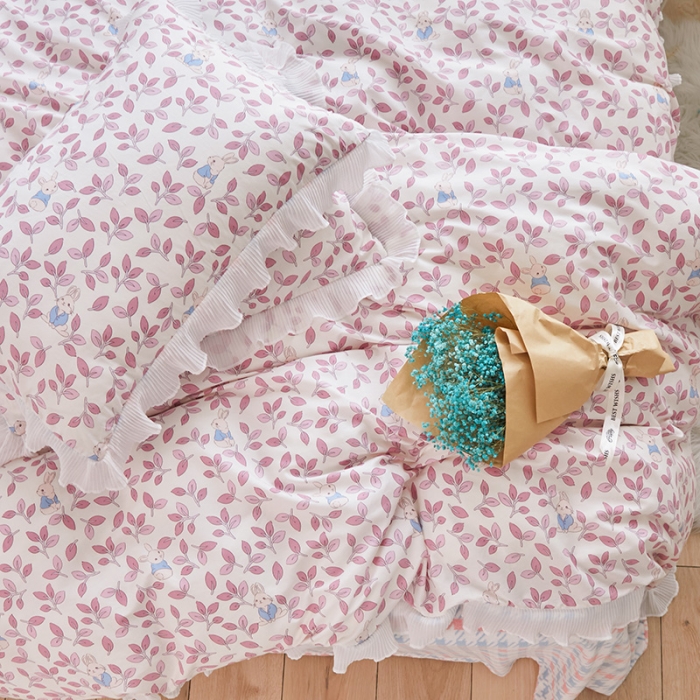 91家纺网 家纺一手货源 找家纺 怡家居 2022新款秋冬棉加牛奶绒韩式花边款四件套 菲菲兔-粉