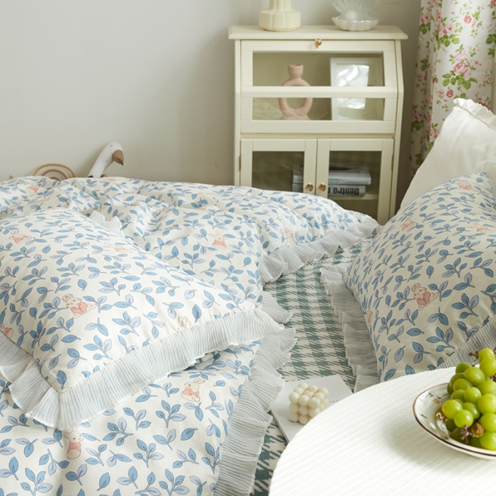 91家纺网 家纺一手货源 找家纺 怡家居 2022新款秋冬棉加牛奶绒韩式花边款四件套 菲菲兔-蓝