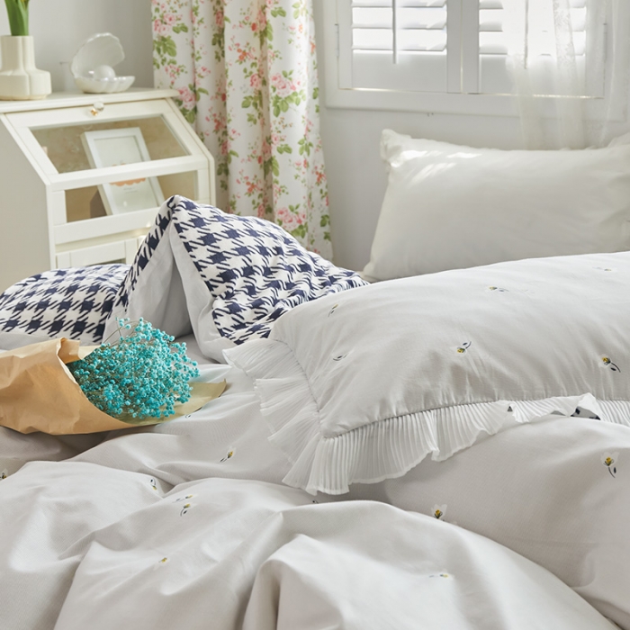 91家纺网 家纺一手货源 找家纺 怡家居 2022新款秋冬棉加牛奶绒韩式花边款四件套 千羽