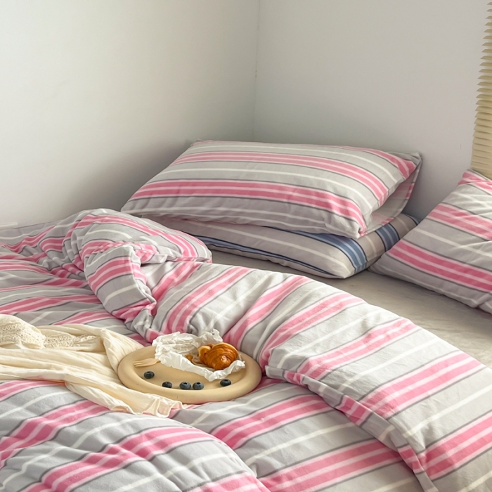 91家纺网 家纺一手货源 找家纺 （总）昔可 2022新款简约条纹系列牛奶绒四件套