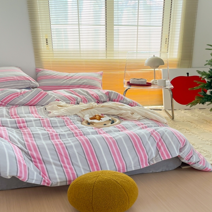 91家纺网 家纺一手货源 找家纺 昔可 2022新款简约条纹系列牛奶绒四件套 粉竖条