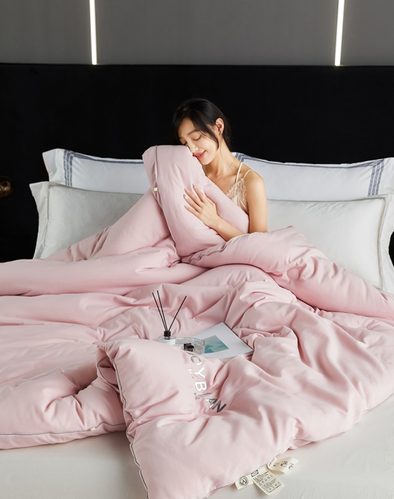 91家纺网 家纺一手货源 找家纺 丽卡家纺2023新款豆满满春秋被 豆满满-豆沙粉