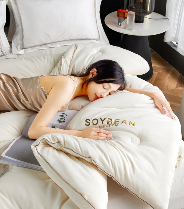 91家纺网 家纺一手货源 找家纺 丽卡家纺2023新款豆满满春秋被 豆满满-奶油白