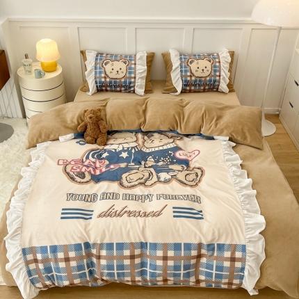 91家纺网 家纺一手货源 找家纺 昔可 2022新款数码印花花边款牛奶绒四件套 冬日熊宝