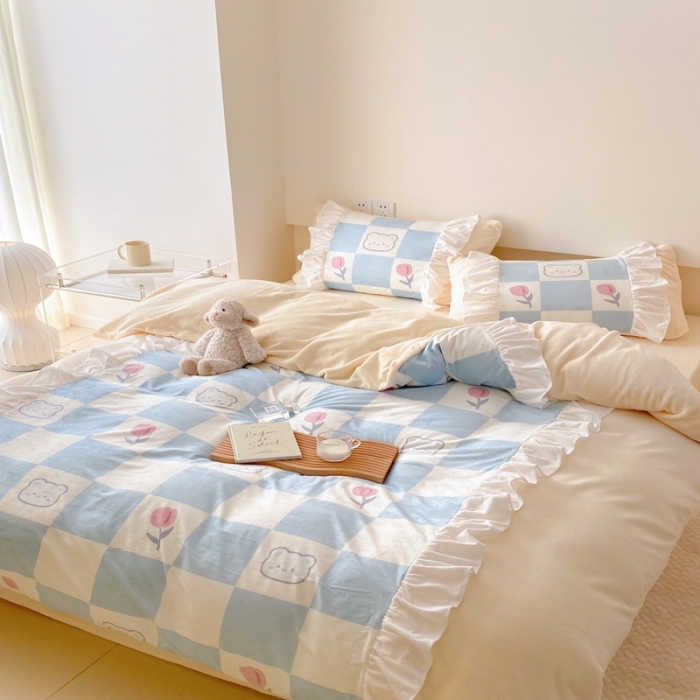 91家纺网 家纺一手货源 找家纺 昔可 2022新款数码印花花边款牛奶绒四件套 棋盘萌物