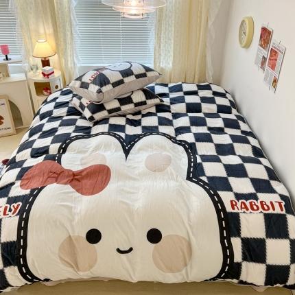 91家纺网 家纺一手货源 找家纺 昔可 2022新款大版数码印花牛奶绒四件套 黑棋盘兔