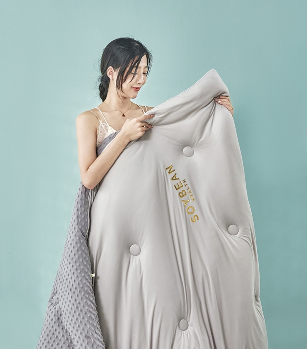 91家纺网 家纺一手货源 找家纺 （总）丽卡家纺 2023新款奶盖豆豆被