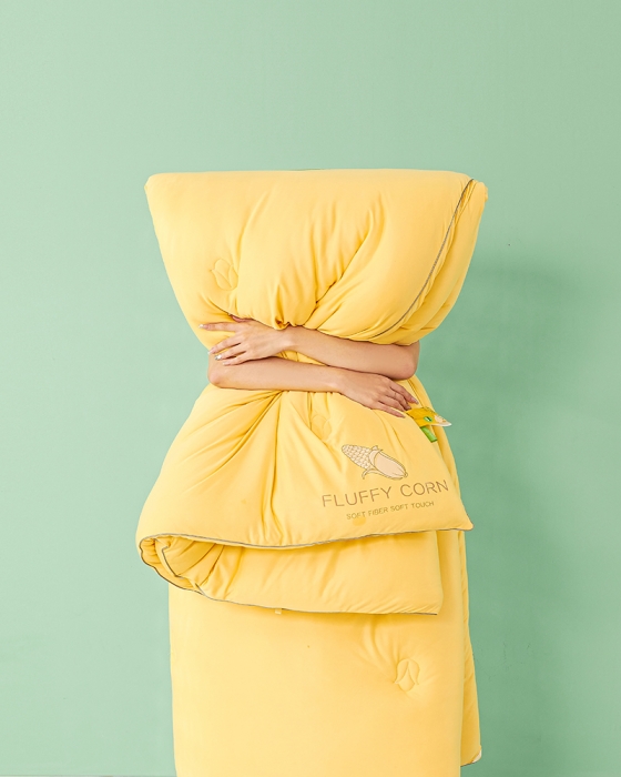 91家纺网 家纺一手货源 找家纺 丽卡家纺 2023新款玉米卷卷被 玉米黄