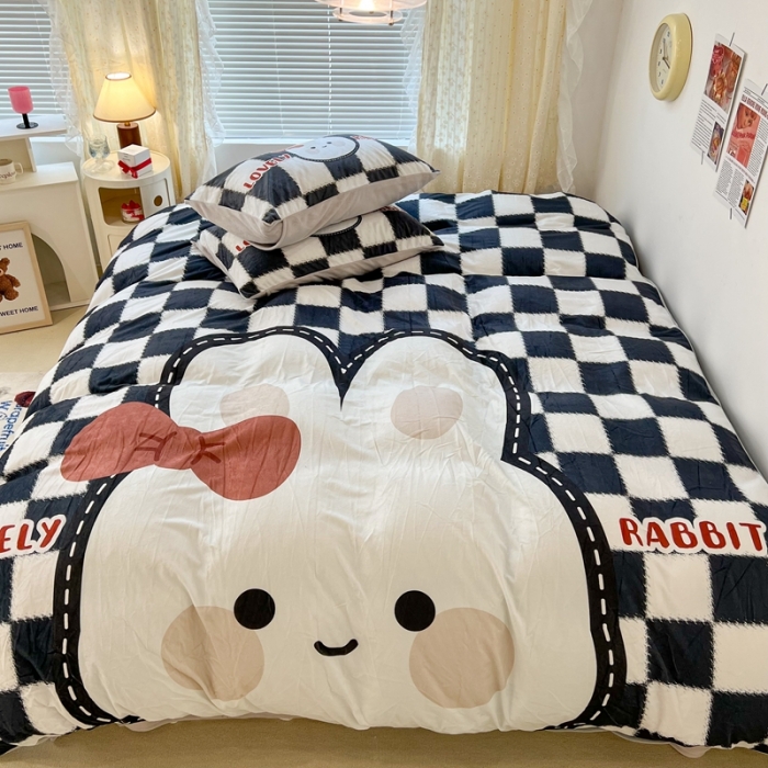 91家纺网 家纺一手货源 找家纺 昔可 2022新款大版数码印花牛奶绒四件套 黑棋盘兔