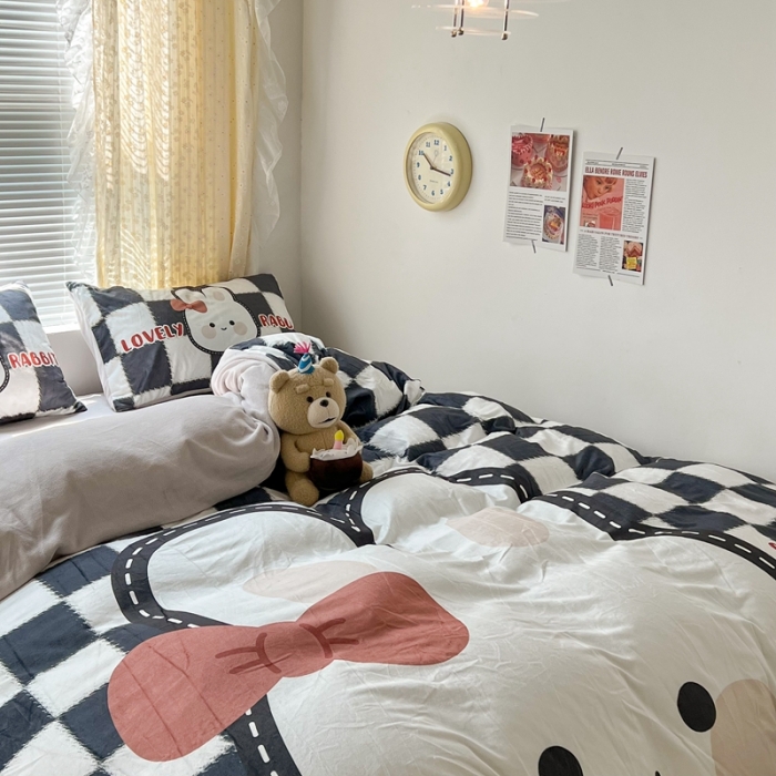 91家纺网 家纺一手货源 找家纺 昔可 2022新款大版数码印花牛奶绒四件套 黑棋盘兔