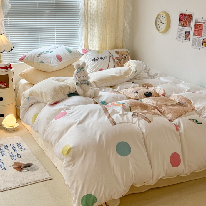 91家纺网 家纺一手货源 找家纺 昔可 2022新款大版数码印花牛奶绒四件套 画画熊仔