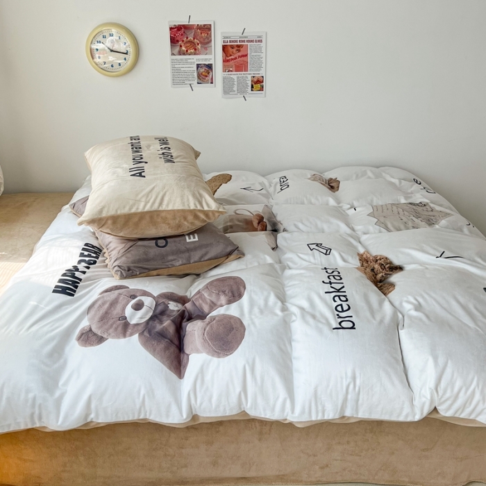 91家纺网 家纺一手货源 找家纺 昔可 2022新款大版数码印花牛奶绒四件套 黄油小熊