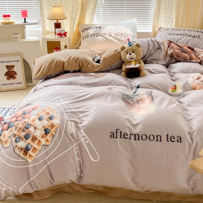 91家纺网 家纺一手货源 找家纺 昔可 2022新款大版数码印花牛奶绒四件套 咖啡下午茶