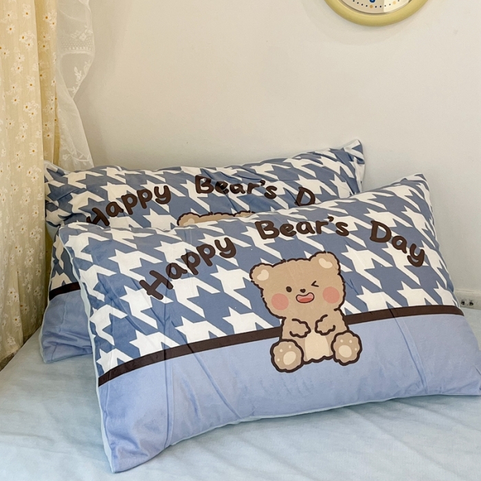 91家纺网 家纺一手货源 找家纺 昔可 2022新款大版数码印花牛奶绒四件套 千鸟格熊熊