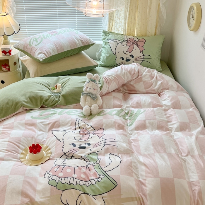 91家纺网 家纺一手货源 找家纺 昔可 2022新款大版数码印花牛奶绒四件套 围裙小兔