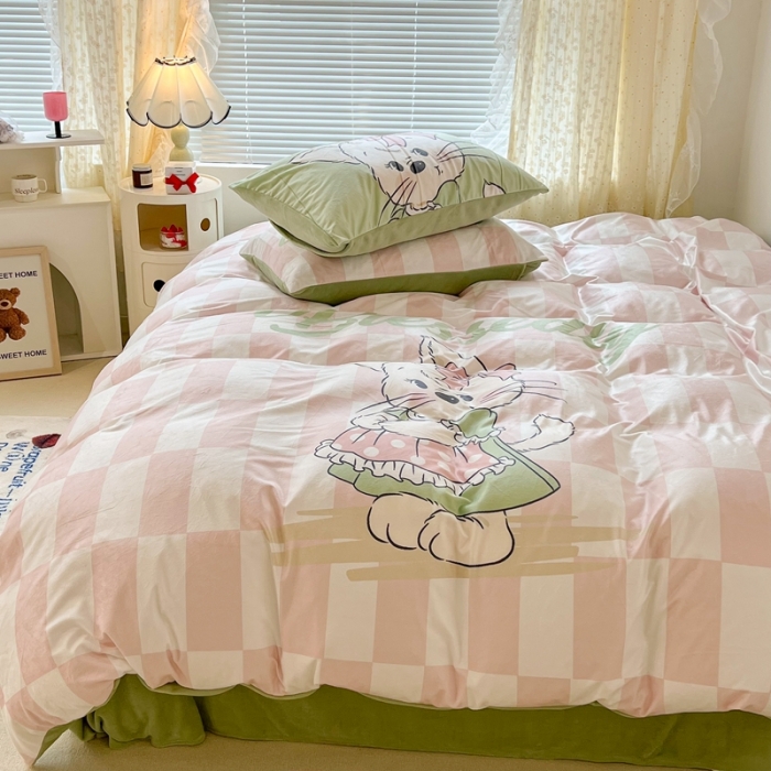 91家纺网 家纺一手货源 找家纺 昔可 2022新款大版数码印花牛奶绒四件套 围裙小兔