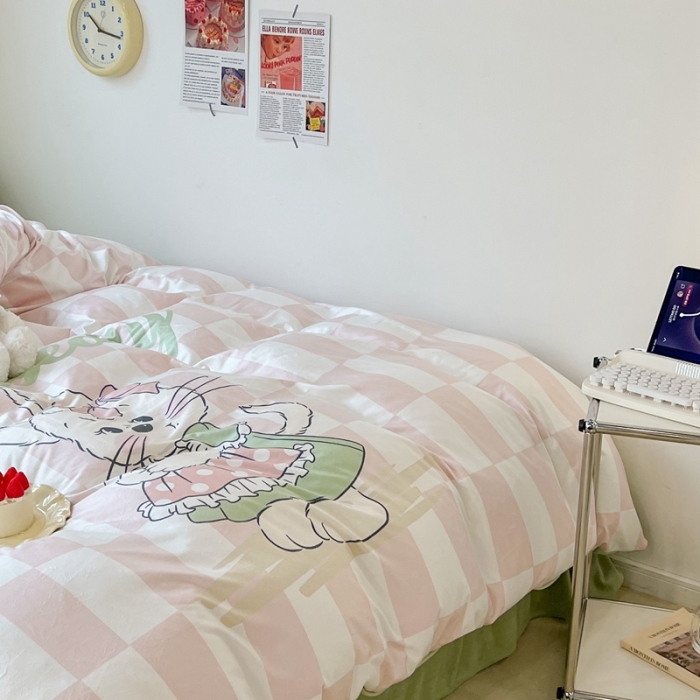 91家纺网 家纺一手货源 找家纺 昔可 2022新款大版数码印花牛奶绒四件套 围裙小兔