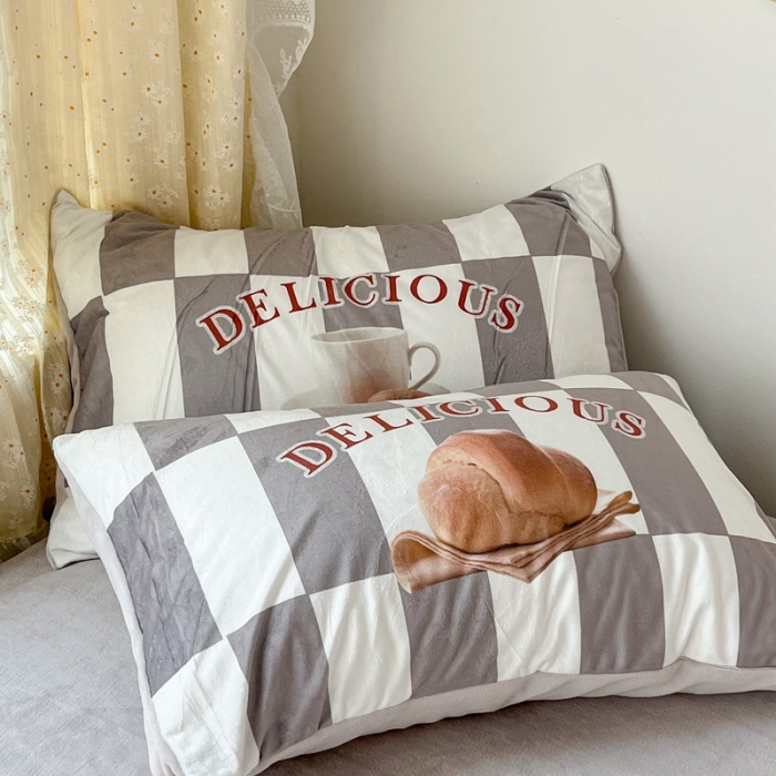 91家纺网 家纺一手货源 找家纺 昔可 2022新款大版数码印花牛奶绒四件套 早餐面包