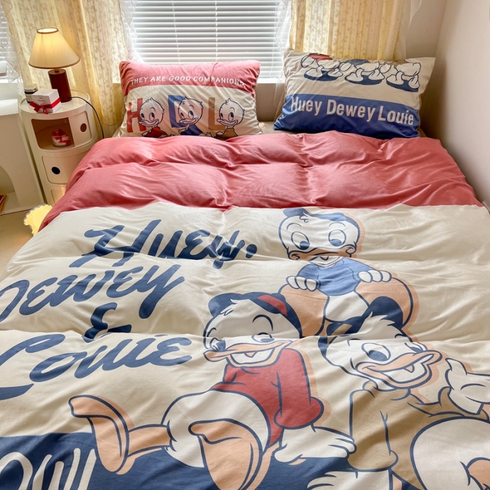 91家纺网 家纺一手货源 找家纺 昔可 2022新款迪士尼大版宝宝牛奶绒四件套 可爱的小鸭们