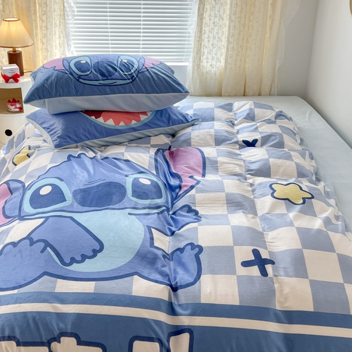 91家纺网 家纺一手货源 找家纺 昔可 2022新款迪士尼大版宝宝牛奶绒四件套 你好史迪仔