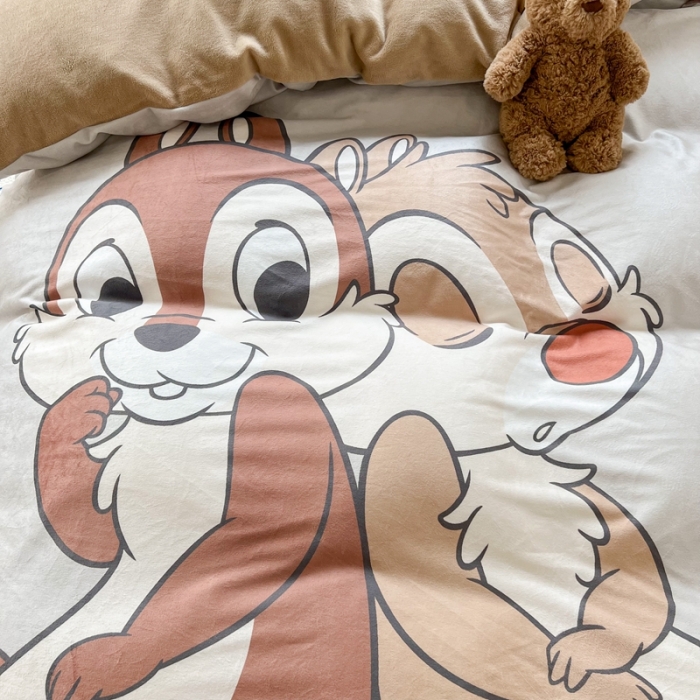 91家纺网 家纺一手货源 找家纺 昔可 2022新款迪士尼大版宝宝牛奶绒四件套 奇奇蒂蒂的陪伴