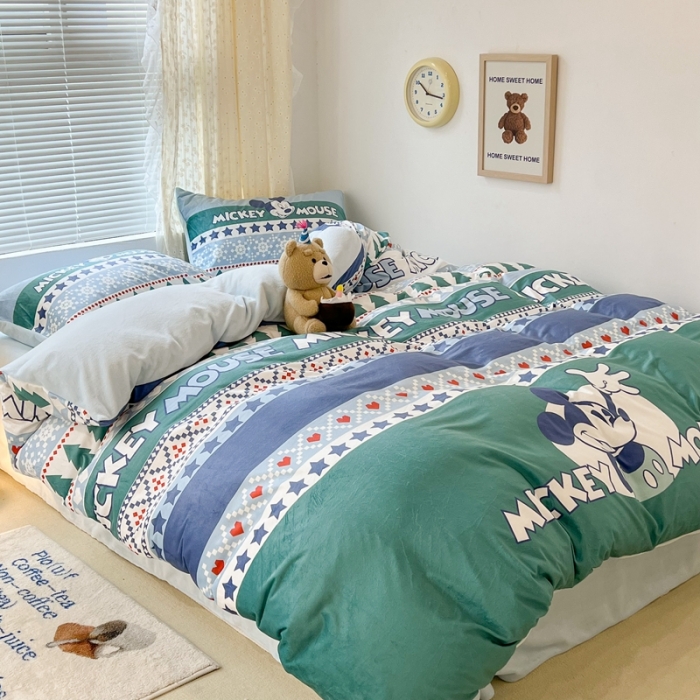 91家纺网 家纺一手货源 找家纺 昔可 2022新款迪士尼大版宝宝牛奶绒四件套 圣诞快乐米奇