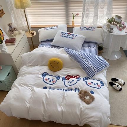 91家纺网 家纺一手货源 找家纺 （总）三朵2022新款牛奶绒绣花四件套