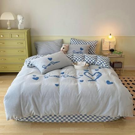 91家纺网 家纺一手货源 找家纺 （总）三朵2022新款牛奶绒绣花四件套