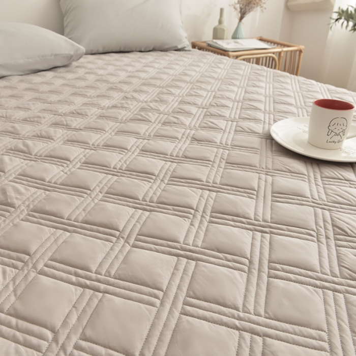 91家纺网 家纺一手货源 找家纺 梦柏 2023新款13372全棉斜纹夹棉床笠 浅灰