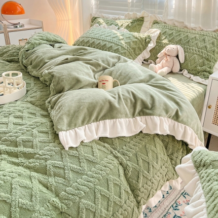 91家纺网 家纺一手货源 找家纺 （总）艾咪 新款高克重加厚塔芙绒牛奶绒四件套三件套-花边款