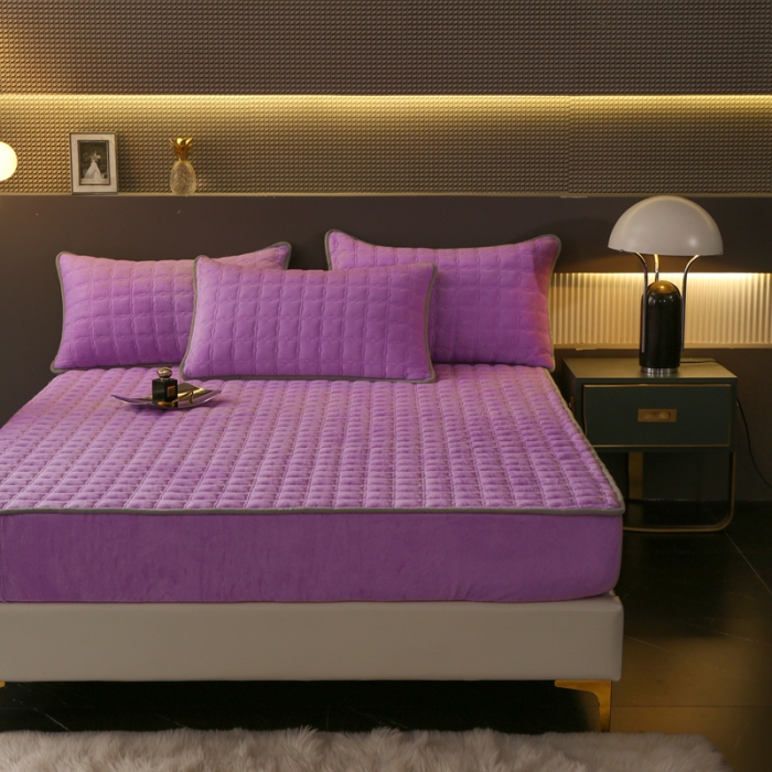 91家纺网 家纺一手货源 找家纺 2025啊雅家居新款单品牛奶绒夹棉床笠 紫色