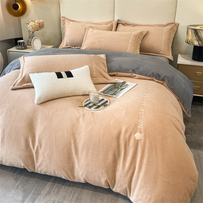 91家纺网 家纺一手货源 找家纺 蓝巢 2022新款高克重牛奶绒唯美系列四件套 唯美-米驼