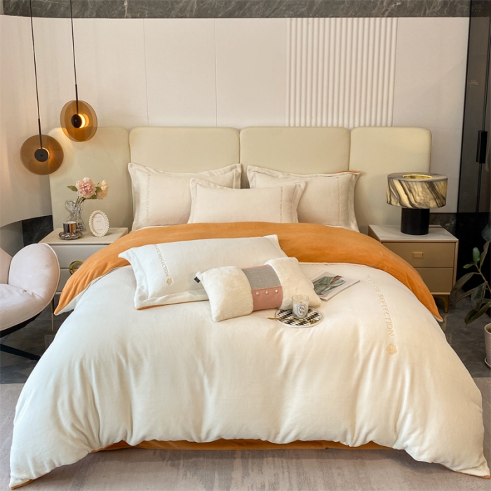 91家纺网 家纺一手货源 找家纺 蓝巢 2022新款高克重牛奶绒唯美系列四件套 唯美-奶昔白