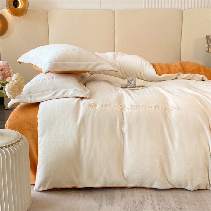 91家纺网 家纺一手货源 找家纺 蓝巢 2022新款高克重牛奶绒唯美系列四件套 唯美-奶昔白