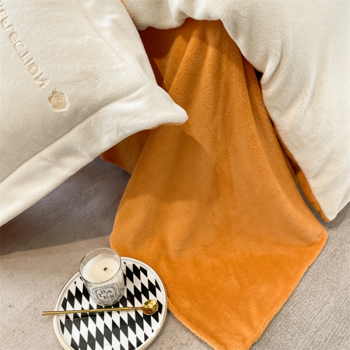 91家纺网 家纺一手货源 找家纺 蓝巢 2022新款高克重牛奶绒唯美系列四件套 唯美-奶昔白