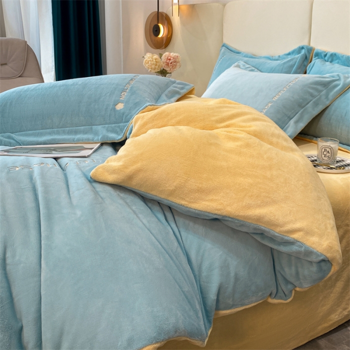 91家纺网 家纺一手货源 找家纺 蓝巢 2022新款高克重牛奶绒唯美系列四件套 唯美-天空蓝