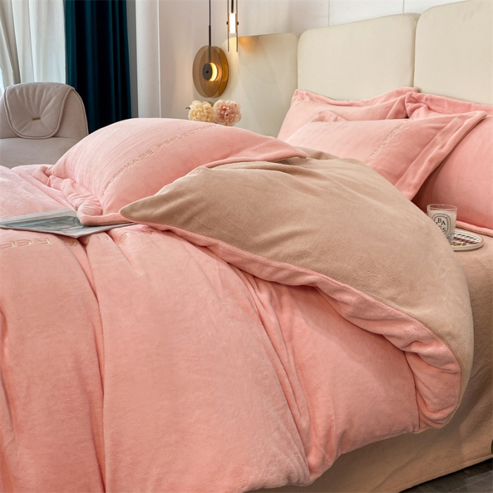 91家纺网 家纺一手货源 找家纺 蓝巢 2022新款高克重牛奶绒唯美系列四件套 唯美-香叶粉