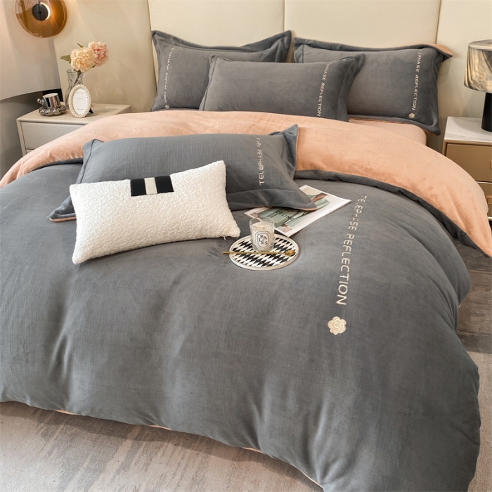 91家纺网 家纺一手货源 找家纺 蓝巢 2022新款高克重牛奶绒唯美系列四件套 唯美-中灰