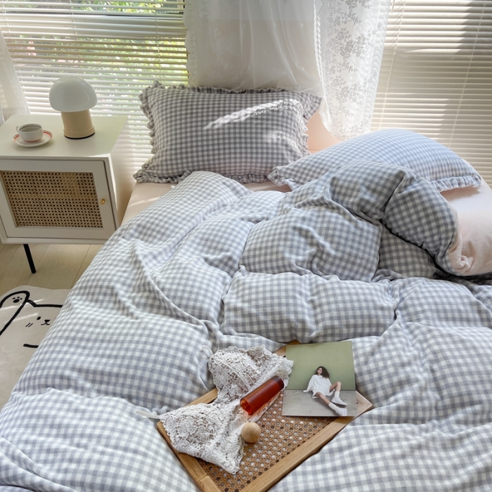 91家纺网 家纺一手货源 找家纺 时年家纺 2022新款240g亲肤牛奶绒小美好花边款四件套 小美好-墨黛蓝