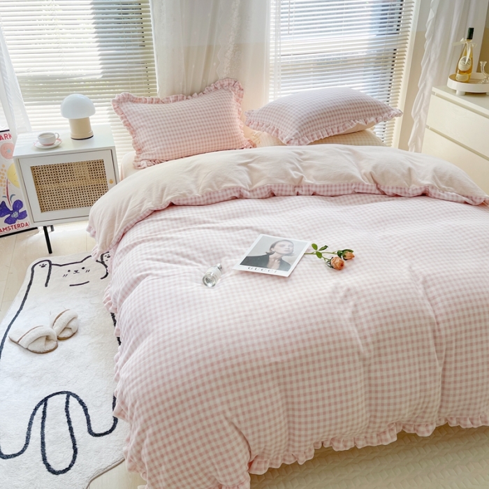 91家纺网 家纺一手货源 找家纺 时年家纺 2022新款240g亲肤牛奶绒小美好花边款四件套 小美好-少女粉